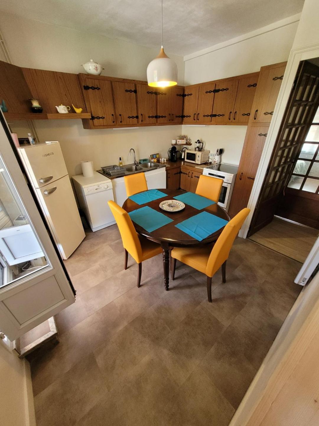 La Salamandre -Appartement Salbris Exteriör bild