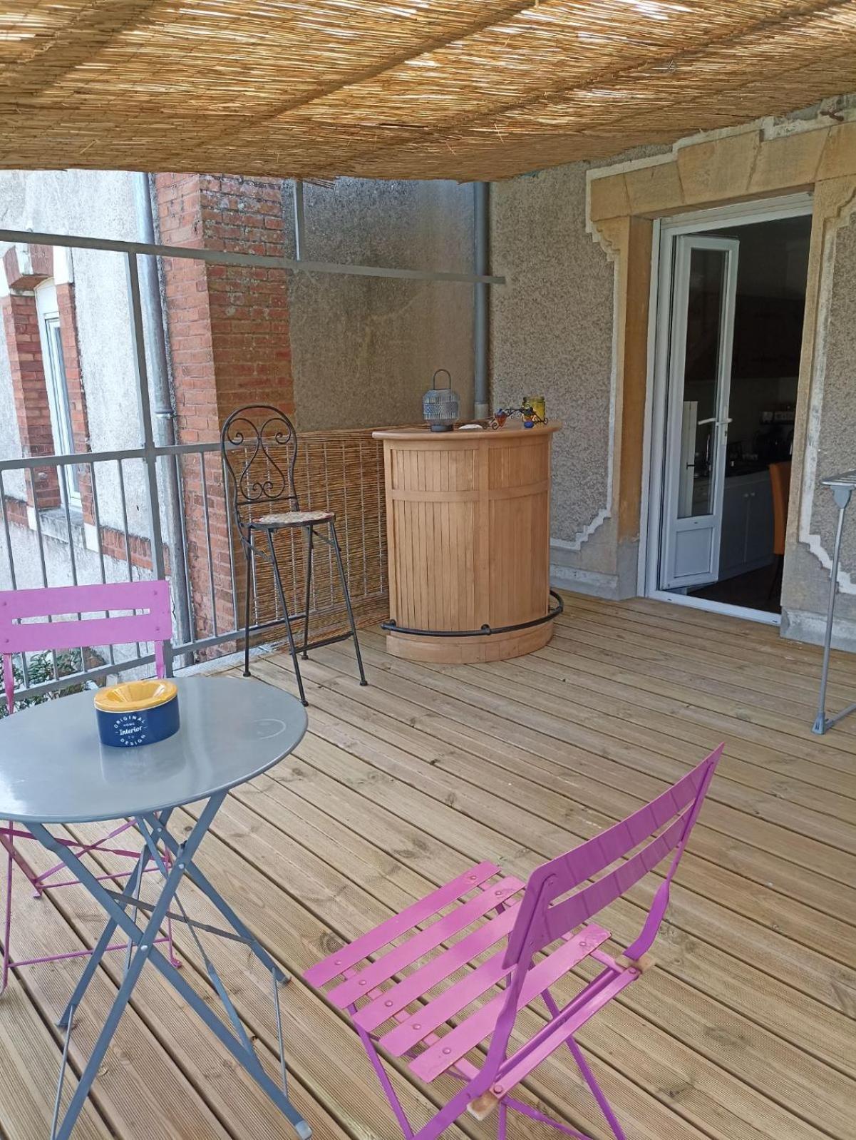 La Salamandre -Appartement Salbris Exteriör bild